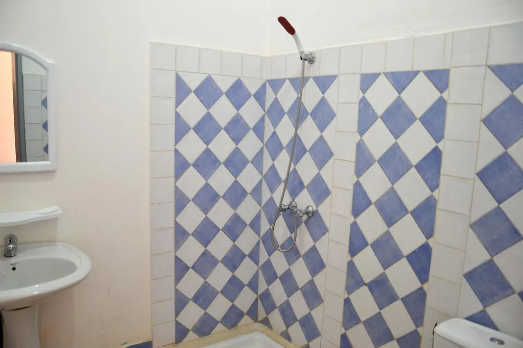 Quiksilver Boardriders Surf Camp Hostel Dakar